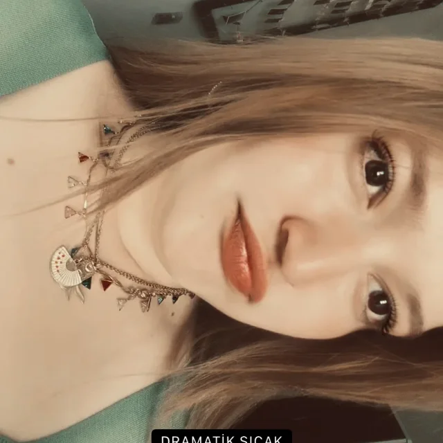 Aleyna T.