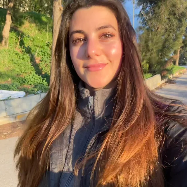 Nazlı İ.