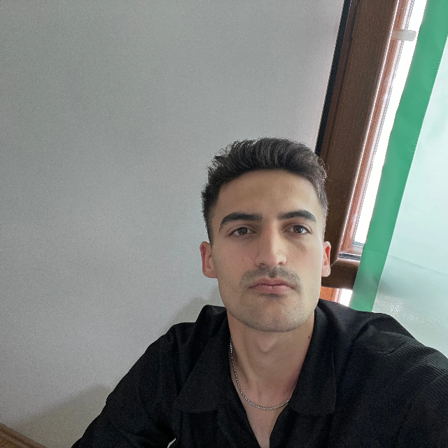İsmail Ç.