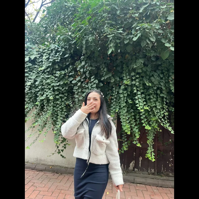 Elif M.