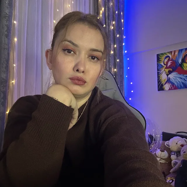 Hande Ç. Y.
