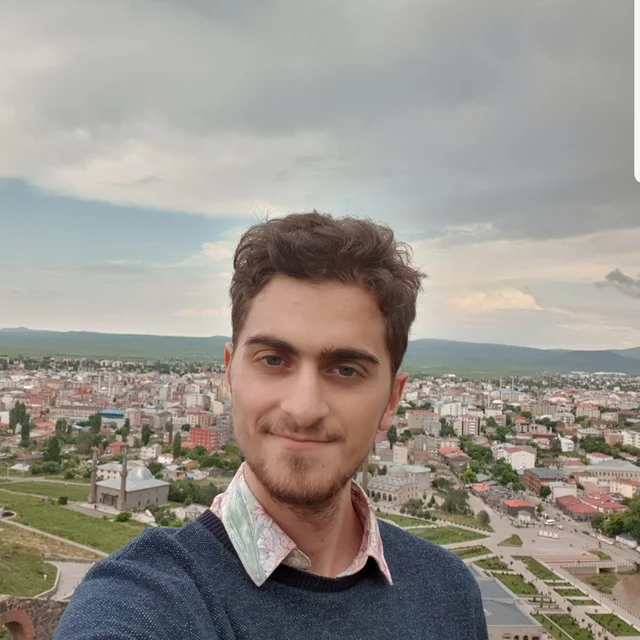 Ahmet O. U.