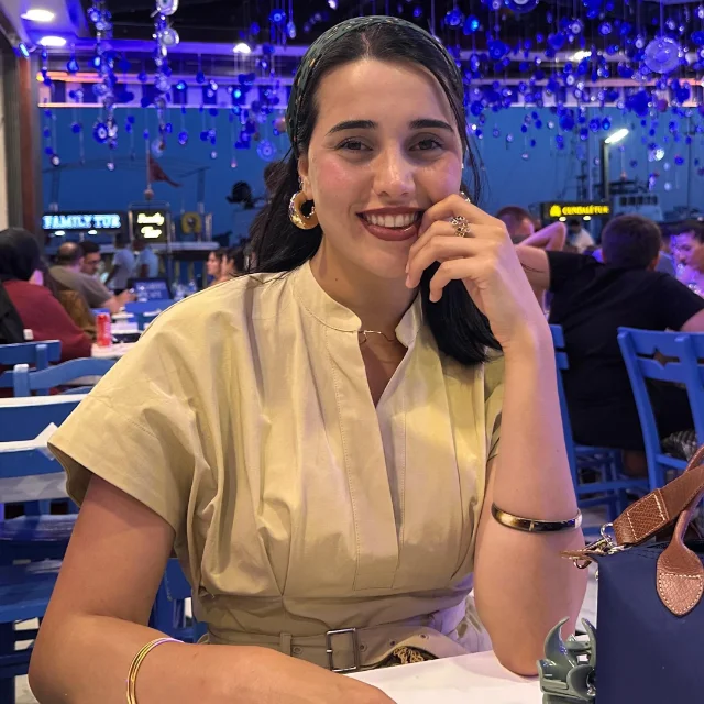 Esra G.